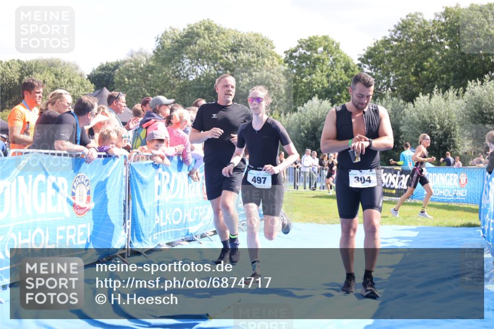 25.08.2024 - Elbe Triathlon Hamburg H.Heesch http://msf.ph/oto/6874717 25.08.2024 11:39:30 Ziel 304, 497, 673, 707 meine-sportfotos.de