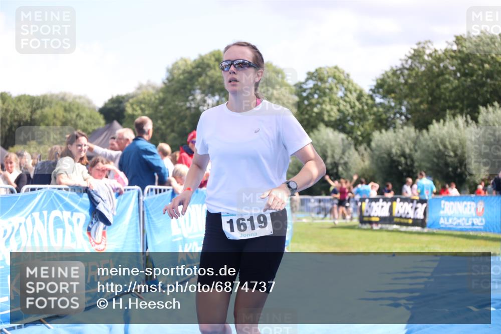 25.08.2024 - Elbe Triathlon Hamburg H.Heesch http://msf.ph/oto/6874737 25.08.2024 12:01:33 Ziel 468, 1619 meine-sportfotos.de