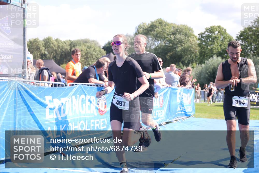25.08.2024 - Elbe Triathlon Hamburg H.Heesch http://msf.ph/oto/6874739 25.08.2024 11:39:31 Ziel 304, 497, 507, 673, 707 meine-sportfotos.de