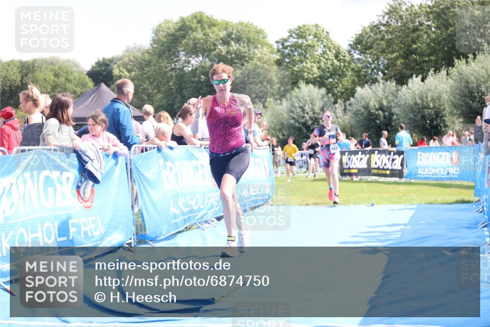 25.08.2024 - Elbe Triathlon Hamburg H.Heesch http://msf.ph/oto/6874750 25.08.2024 12:01:40 Ziel 1563, 1628 meine-sportfotos.de
