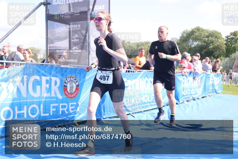 25.08.2024 - Elbe Triathlon Hamburg H.Heesch http://msf.ph/oto/6874760 25.08.2024 11:39:31 Ziel 304, 497, 507, 673, 707 meine-sportfotos.de
