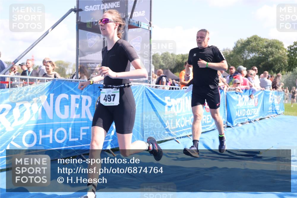 25.08.2024 - Elbe Triathlon Hamburg H.Heesch http://msf.ph/oto/6874764 25.08.2024 11:39:31 Ziel 304, 497, 507, 673, 707 meine-sportfotos.de