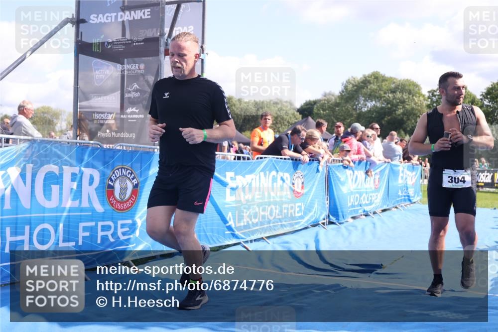 25.08.2024 - Elbe Triathlon Hamburg H.Heesch http://msf.ph/oto/6874776 25.08.2024 11:39:32 Ziel 304, 497, 507, 673, 707 meine-sportfotos.de