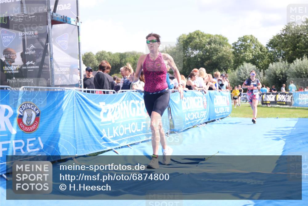 25.08.2024 - Elbe Triathlon Hamburg H.Heesch http://msf.ph/oto/6874800 25.08.2024 12:01:41 Ziel 1510, 1563, 1628 meine-sportfotos.de