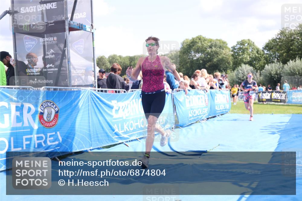 25.08.2024 - Elbe Triathlon Hamburg H.Heesch http://msf.ph/oto/6874804 25.08.2024 12:01:41 Ziel 1510, 1563, 1628 meine-sportfotos.de
