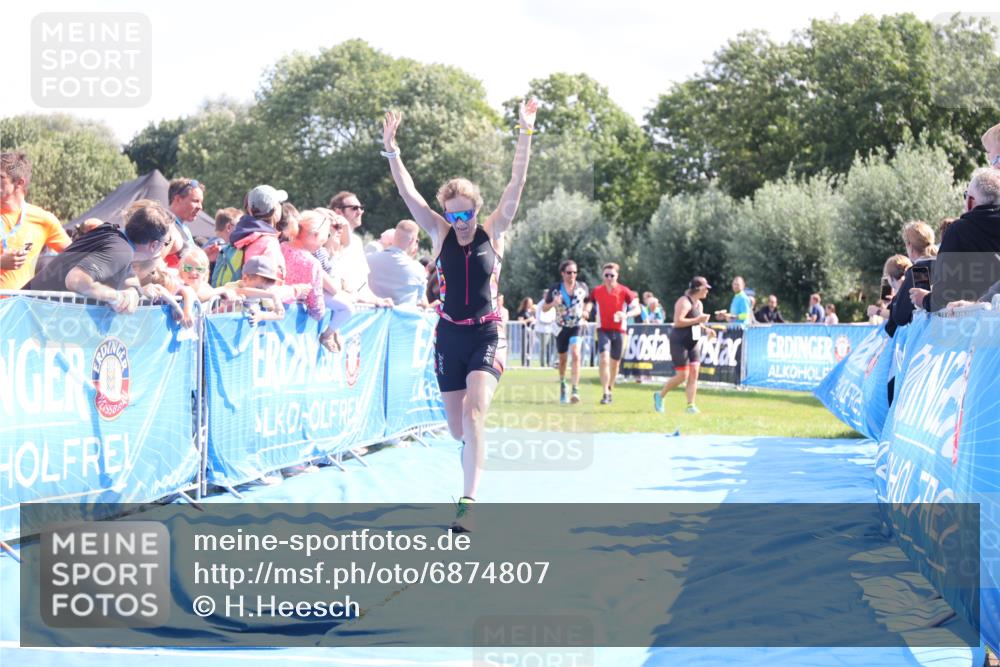 25.08.2024 - Elbe Triathlon Hamburg H.Heesch http://msf.ph/oto/6874807 25.08.2024 11:39:37 Ziel 304, 497, 507, 707, 781, 1411 meine-sportfotos.de