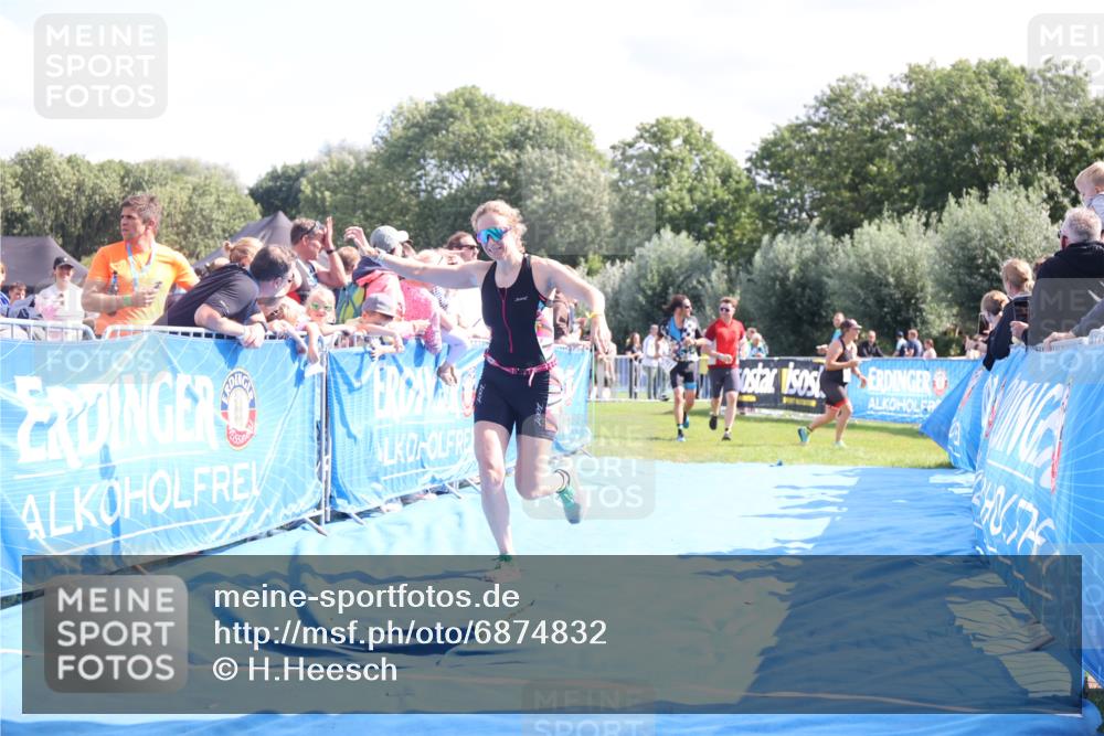 25.08.2024 - Elbe Triathlon Hamburg H.Heesch http://msf.ph/oto/6874832 25.08.2024 11:39:38 Ziel 304, 497, 507, 707, 781, 1411 meine-sportfotos.de