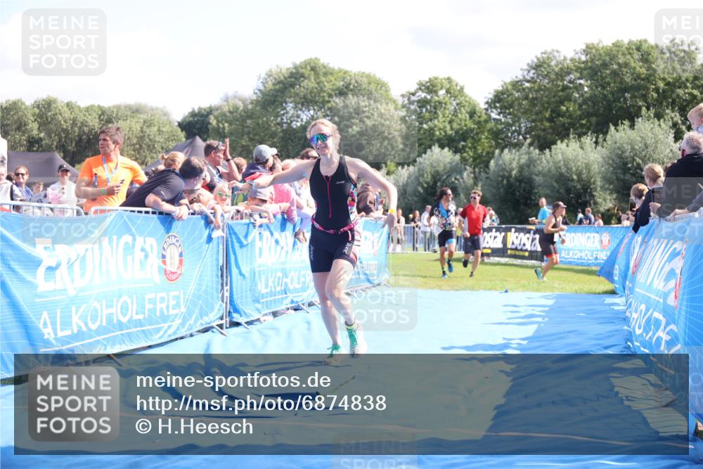 25.08.2024 - Elbe Triathlon Hamburg H.Heesch http://msf.ph/oto/6874838 25.08.2024 11:39:38 Ziel 304, 497, 507, 707, 781, 1411 meine-sportfotos.de
