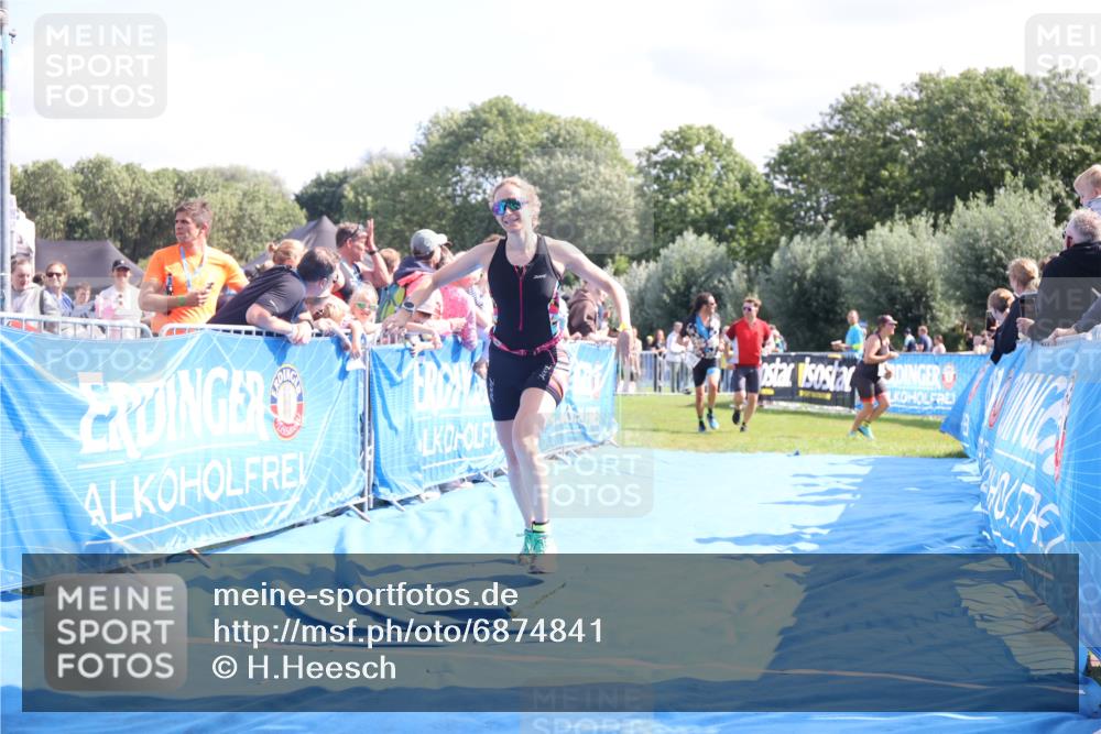 25.08.2024 - Elbe Triathlon Hamburg H.Heesch http://msf.ph/oto/6874841 25.08.2024 11:39:38 Ziel 304, 497, 507, 707, 781, 1411 meine-sportfotos.de