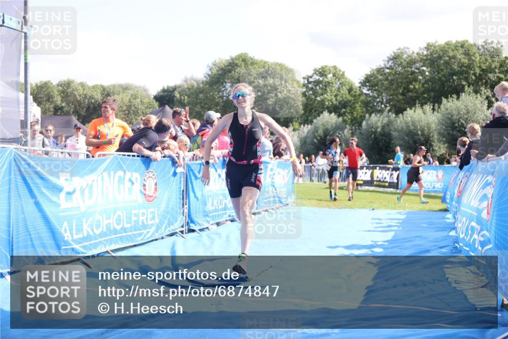 25.08.2024 - Elbe Triathlon Hamburg H.Heesch http://msf.ph/oto/6874847 25.08.2024 11:39:38 Ziel 304, 497, 507, 707, 781, 1411 meine-sportfotos.de