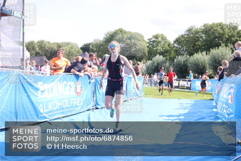 25.08.2024 - Elbe Triathlon Hamburg H.Heesch http://msf.ph/oto/6874856 25.08.2024 11:39:38 Ziel 304, 497, 507, 707, 781, 1411 meine-sportfotos.de