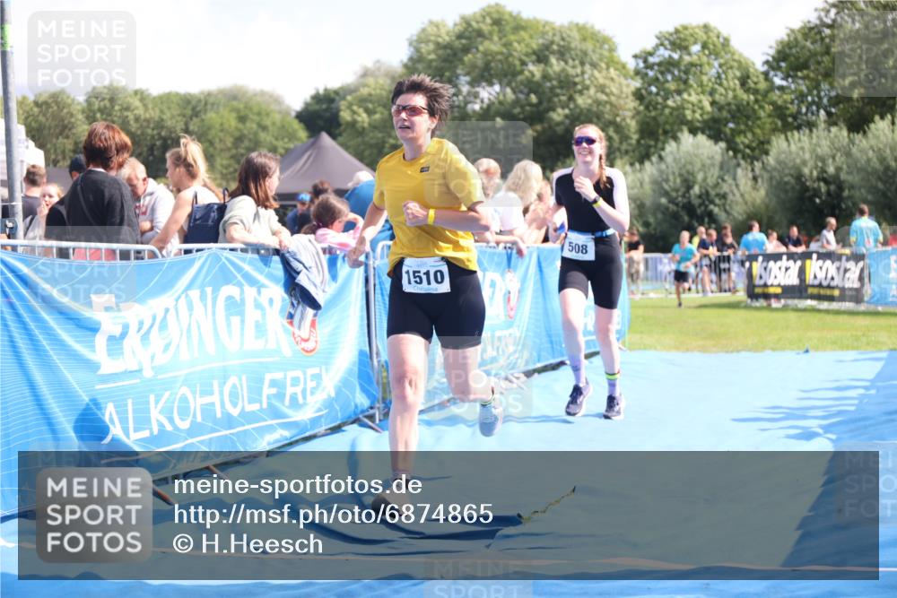 25.08.2024 - Elbe Triathlon Hamburg H.Heesch http://msf.ph/oto/6874865 25.08.2024 12:01:48 Ziel 508, 1510, 1563, 1571, 1628 meine-sportfotos.de