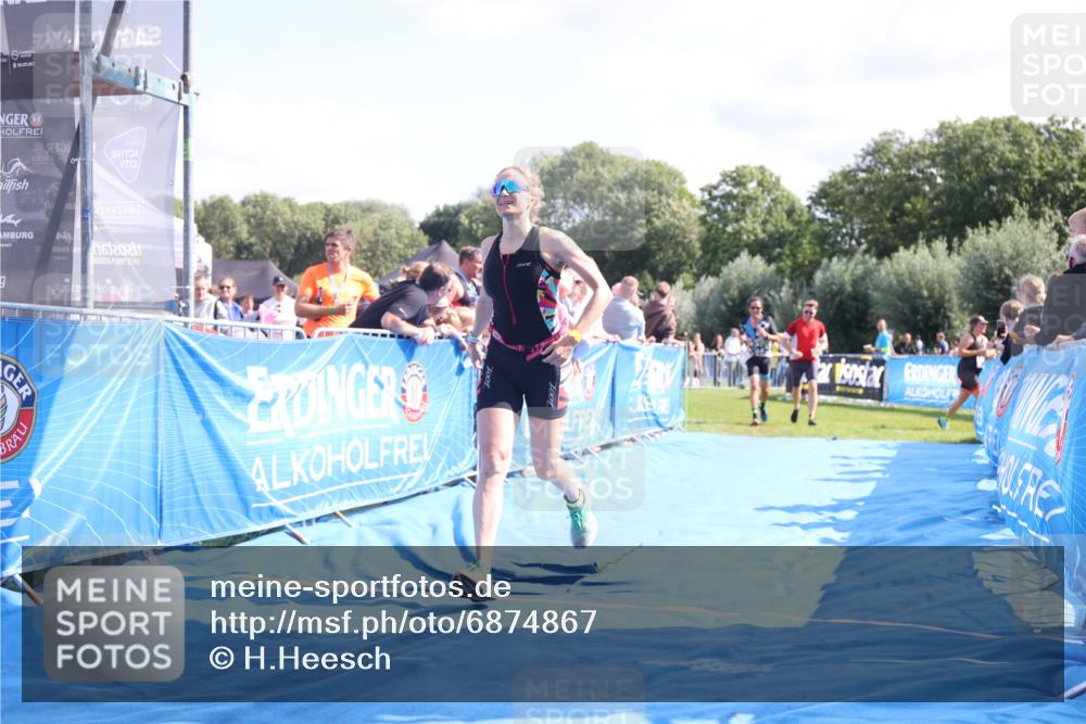 25.08.2024 - Elbe Triathlon Hamburg H.Heesch http://msf.ph/oto/6874867 25.08.2024 11:39:38 Ziel 304, 497, 507, 707, 781, 1411 meine-sportfotos.de