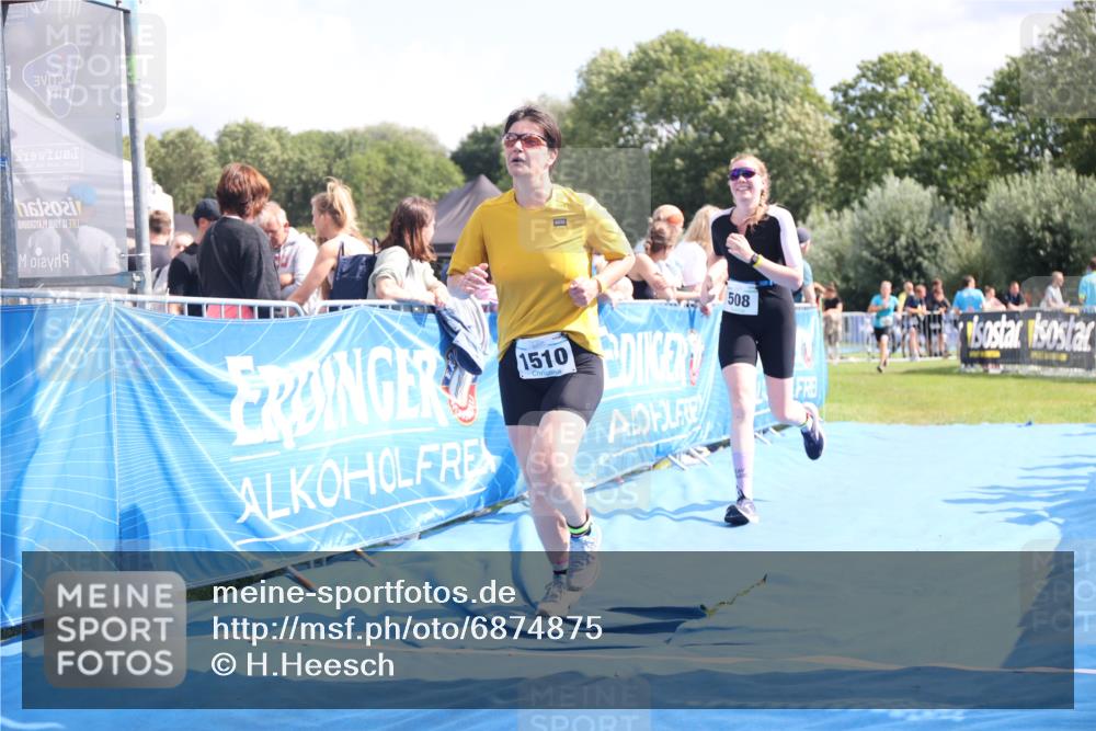 25.08.2024 - Elbe Triathlon Hamburg H.Heesch http://msf.ph/oto/6874875 25.08.2024 12:01:48 Ziel 508, 1510, 1563, 1571, 1628 meine-sportfotos.de