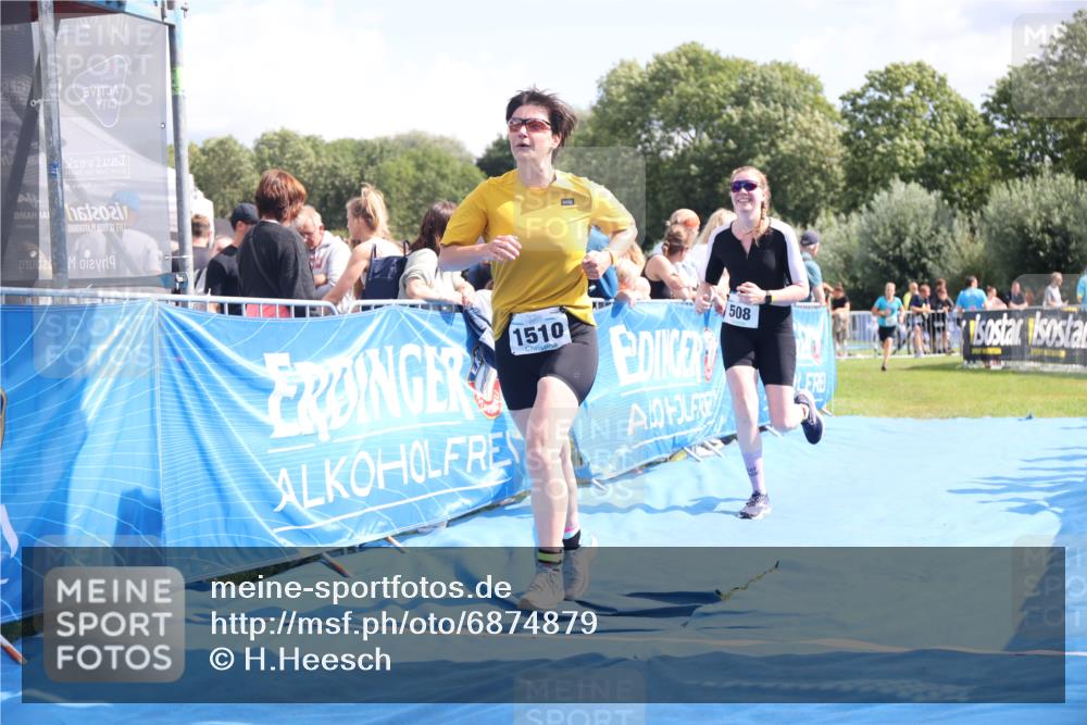 25.08.2024 - Elbe Triathlon Hamburg H.Heesch http://msf.ph/oto/6874879 25.08.2024 12:01:49 Ziel 508, 1510, 1563, 1571, 1628 meine-sportfotos.de