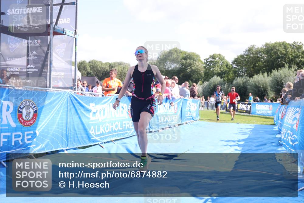 25.08.2024 - Elbe Triathlon Hamburg H.Heesch http://msf.ph/oto/6874882 25.08.2024 11:39:39 Ziel 304, 507, 707, 781, 1411 meine-sportfotos.de
