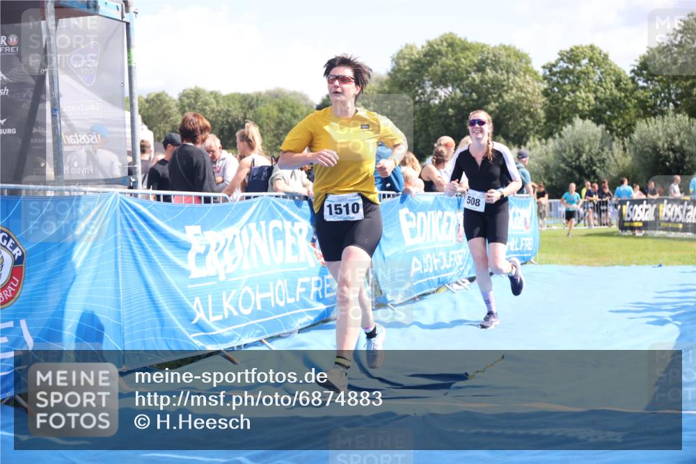 25.08.2024 - Elbe Triathlon Hamburg H.Heesch http://msf.ph/oto/6874883 25.08.2024 12:01:49 Ziel 508, 1510, 1563, 1571, 1628 meine-sportfotos.de
