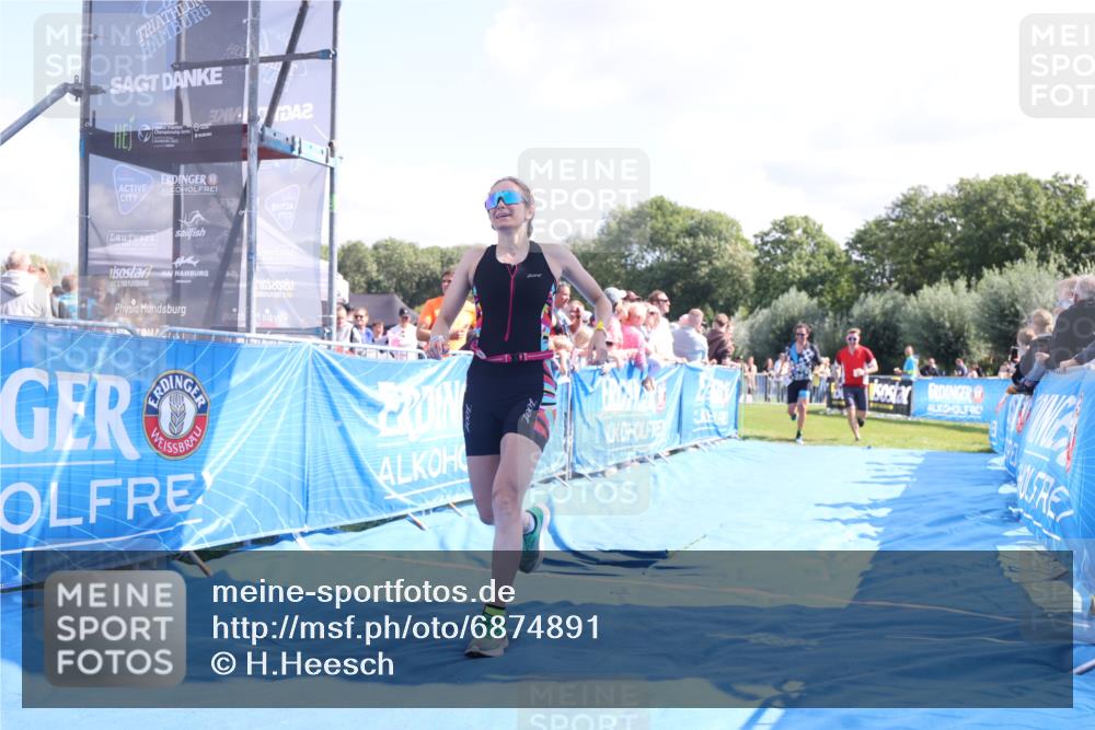25.08.2024 - Elbe Triathlon Hamburg H.Heesch http://msf.ph/oto/6874891 25.08.2024 11:39:39 Ziel 304, 507, 707, 781, 1411 meine-sportfotos.de