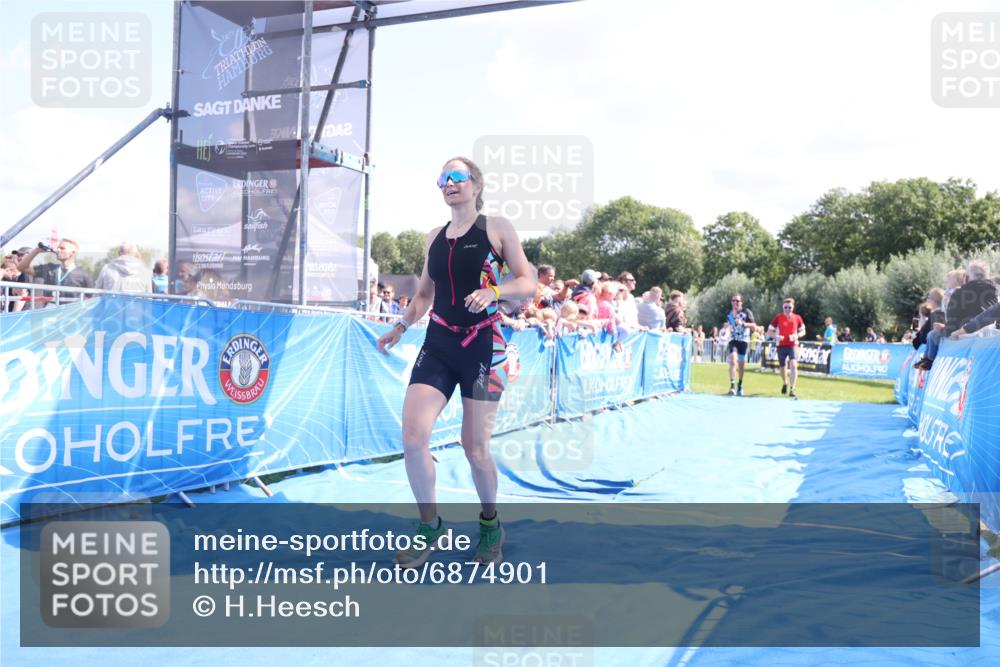 25.08.2024 - Elbe Triathlon Hamburg H.Heesch http://msf.ph/oto/6874901 25.08.2024 11:39:39 Ziel 304, 507, 707, 781, 1411 meine-sportfotos.de