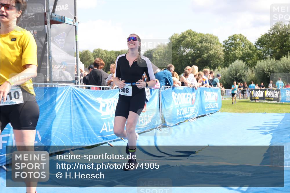 25.08.2024 - Elbe Triathlon Hamburg H.Heesch http://msf.ph/oto/6874905 25.08.2024 12:01:50 Ziel 508, 1510, 1571, 1628 meine-sportfotos.de