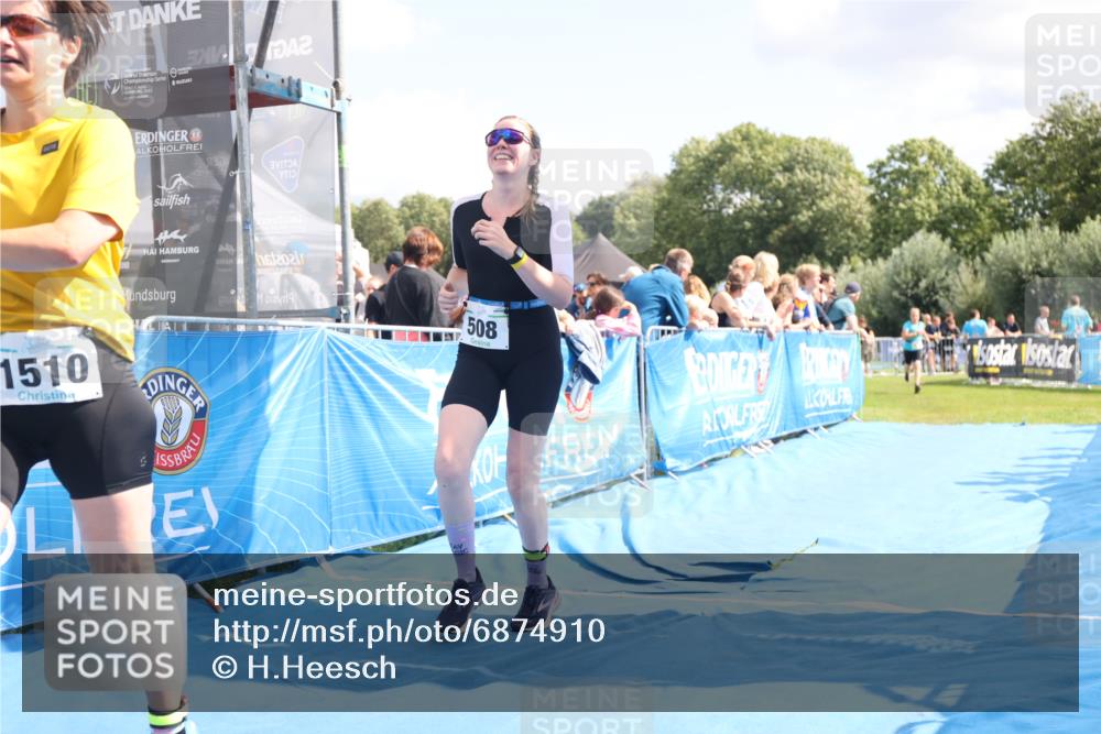 25.08.2024 - Elbe Triathlon Hamburg H.Heesch http://msf.ph/oto/6874910 25.08.2024 12:01:50 Ziel 508, 1510, 1571, 1628 meine-sportfotos.de