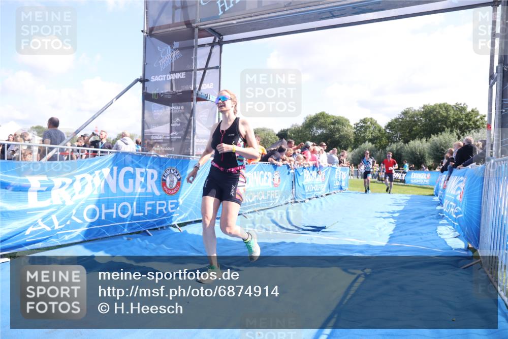 25.08.2024 - Elbe Triathlon Hamburg H.Heesch http://msf.ph/oto/6874914 25.08.2024 11:39:39 Ziel 304, 507, 707, 781, 1411 meine-sportfotos.de