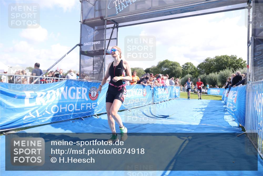 25.08.2024 - Elbe Triathlon Hamburg H.Heesch http://msf.ph/oto/6874918 25.08.2024 11:39:39 Ziel 304, 507, 707, 781, 1411 meine-sportfotos.de