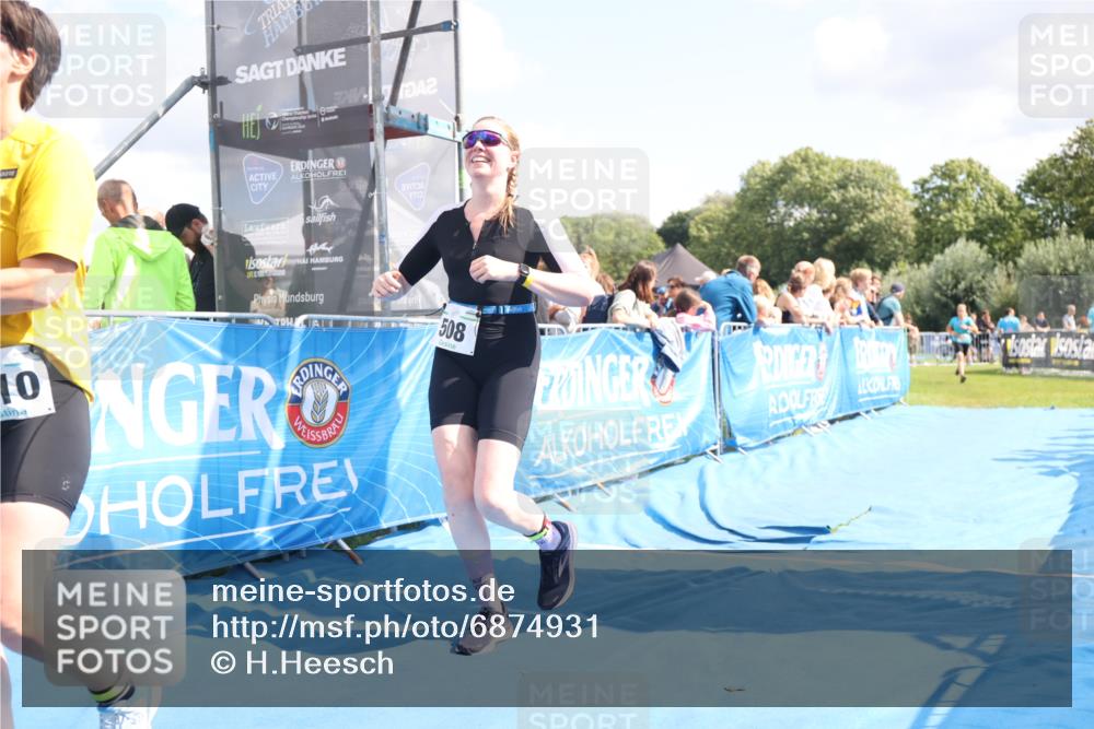 25.08.2024 - Elbe Triathlon Hamburg H.Heesch http://msf.ph/oto/6874931 25.08.2024 12:01:50 Ziel 508, 1510, 1571, 1628 meine-sportfotos.de