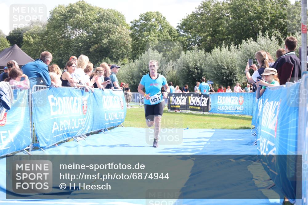 25.08.2024 - Elbe Triathlon Hamburg H.Heesch http://msf.ph/oto/6874944 25.08.2024 12:01:54 Ziel 508, 1510, 1571 meine-sportfotos.de