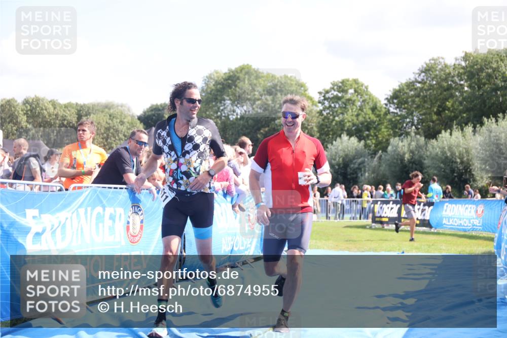 25.08.2024 - Elbe Triathlon Hamburg H.Heesch http://msf.ph/oto/6874955 25.08.2024 11:39:42 Ziel 507, 781, 1411 meine-sportfotos.de