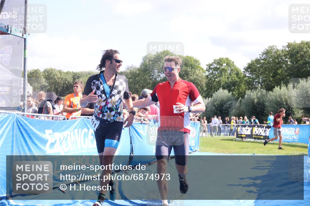 25.08.2024 - Elbe Triathlon Hamburg H.Heesch http://msf.ph/oto/6874973 25.08.2024 11:39:42 Ziel 507, 781, 1411 meine-sportfotos.de