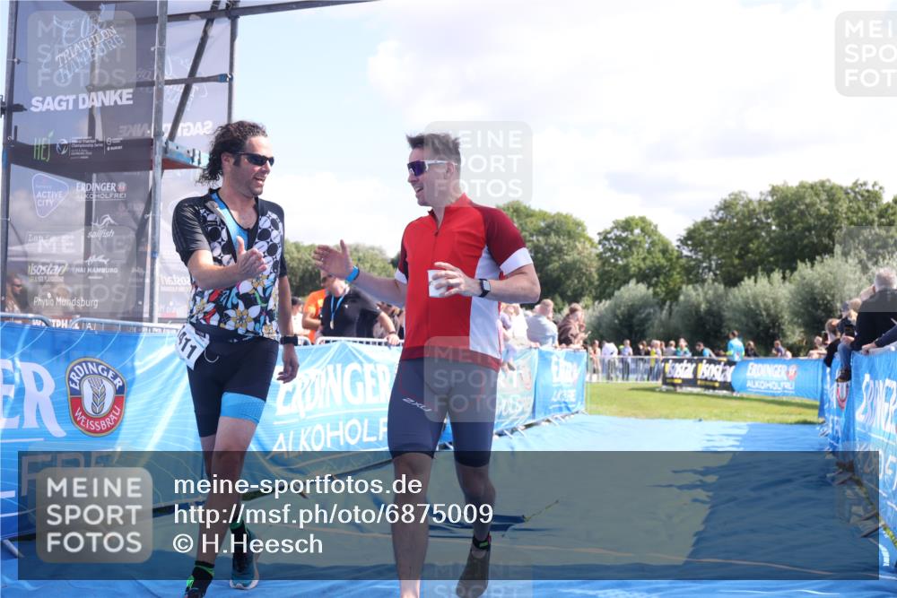 25.08.2024 - Elbe Triathlon Hamburg H.Heesch http://msf.ph/oto/6875009 25.08.2024 11:39:43 Ziel 507, 781, 1411 meine-sportfotos.de