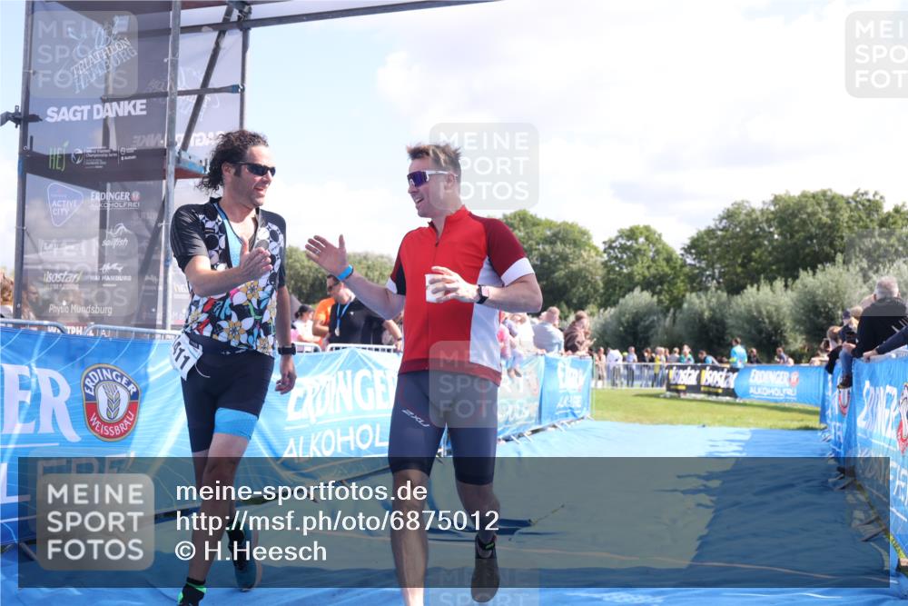 25.08.2024 - Elbe Triathlon Hamburg H.Heesch http://msf.ph/oto/6875012 25.08.2024 11:39:43 Ziel 507, 781, 1411 meine-sportfotos.de