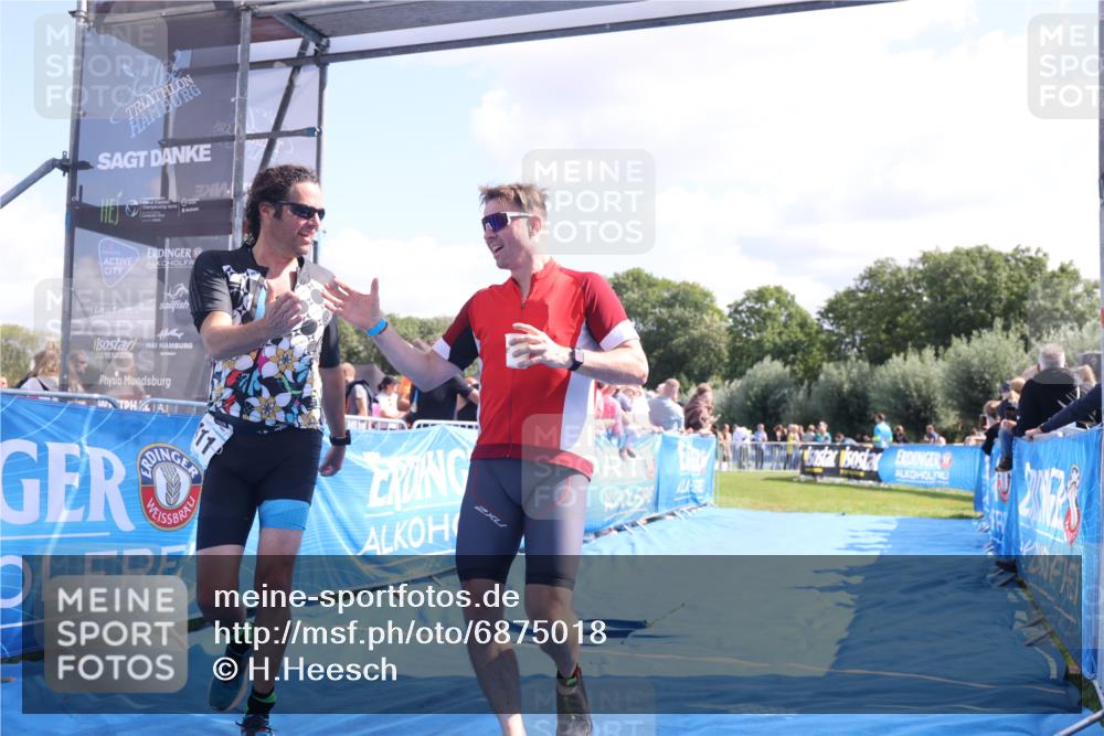 25.08.2024 - Elbe Triathlon Hamburg H.Heesch http://msf.ph/oto/6875018 25.08.2024 11:39:43 Ziel 507, 781, 1411 meine-sportfotos.de
