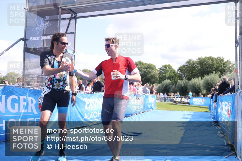 25.08.2024 - Elbe Triathlon Hamburg H.Heesch http://msf.ph/oto/6875023 25.08.2024 11:39:43 Ziel 507, 781, 1411 meine-sportfotos.de