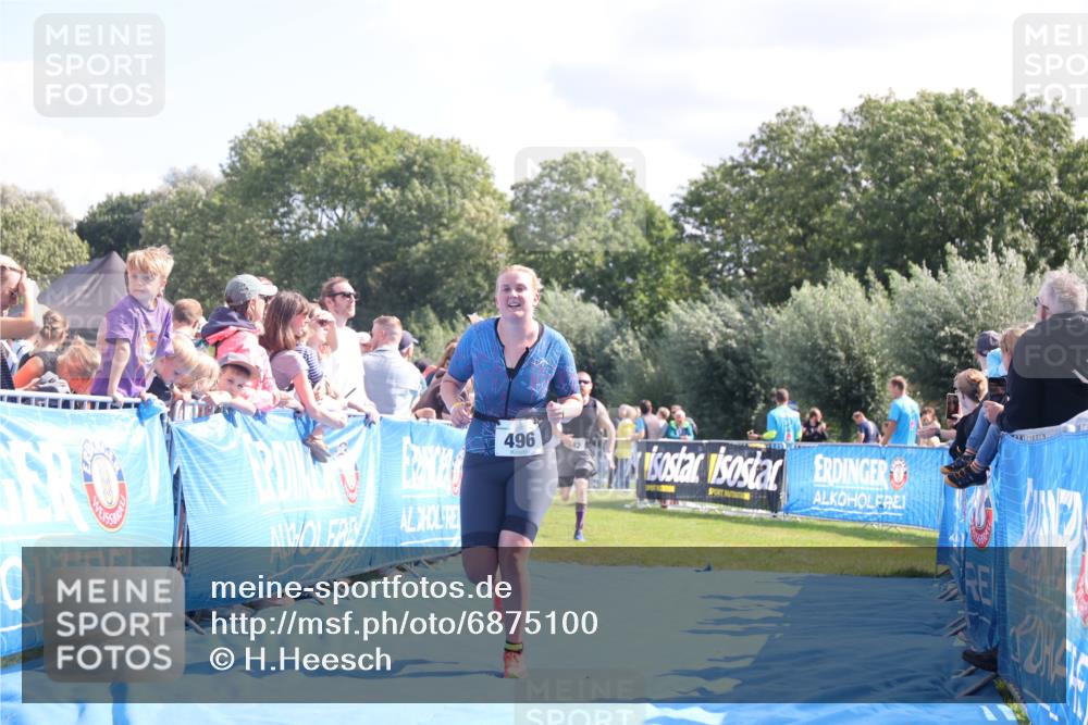 25.08.2024 - Elbe Triathlon Hamburg H.Heesch http://msf.ph/oto/6875100 25.08.2024 11:39:57 Ziel 496, 642, 1609 meine-sportfotos.de