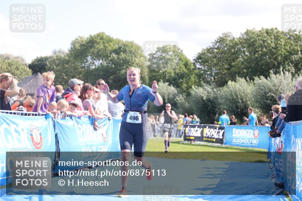 25.08.2024 - Elbe Triathlon Hamburg H.Heesch http://msf.ph/oto/6875113 25.08.2024 11:39:57 Ziel 496, 642, 1609 meine-sportfotos.de