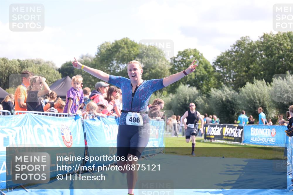 25.08.2024 - Elbe Triathlon Hamburg H.Heesch http://msf.ph/oto/6875121 25.08.2024 11:39:58 Ziel 496, 642, 1609 meine-sportfotos.de