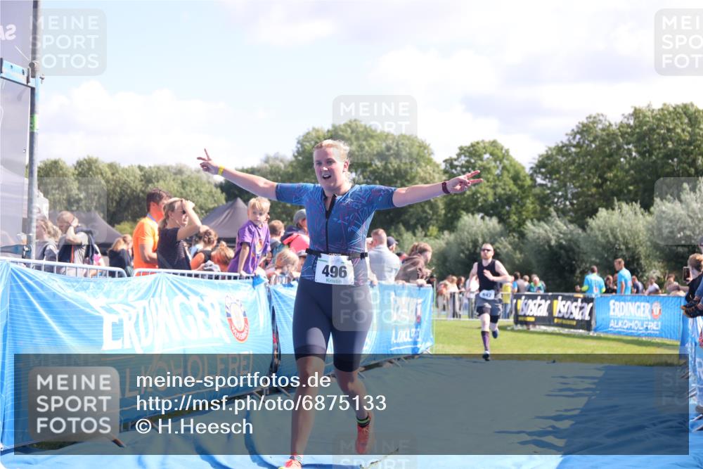25.08.2024 - Elbe Triathlon Hamburg H.Heesch http://msf.ph/oto/6875133 25.08.2024 11:39:58 Ziel 496, 642, 1609 meine-sportfotos.de