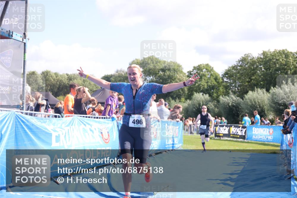 25.08.2024 - Elbe Triathlon Hamburg H.Heesch http://msf.ph/oto/6875138 25.08.2024 11:39:58 Ziel 496, 642, 1609 meine-sportfotos.de