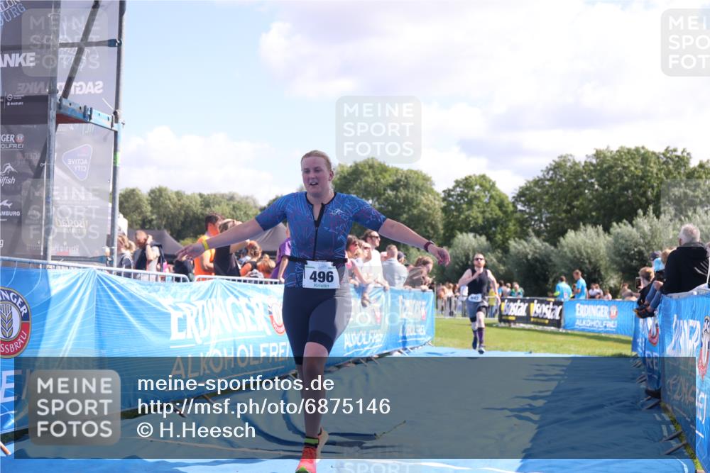 25.08.2024 - Elbe Triathlon Hamburg H.Heesch http://msf.ph/oto/6875146 25.08.2024 11:39:58 Ziel 496, 642, 1609 meine-sportfotos.de