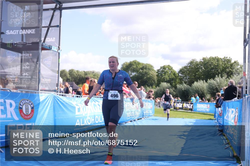 25.08.2024 - Elbe Triathlon Hamburg H.Heesch http://msf.ph/oto/6875152 25.08.2024 11:39:58 Ziel 496, 642, 1609 meine-sportfotos.de