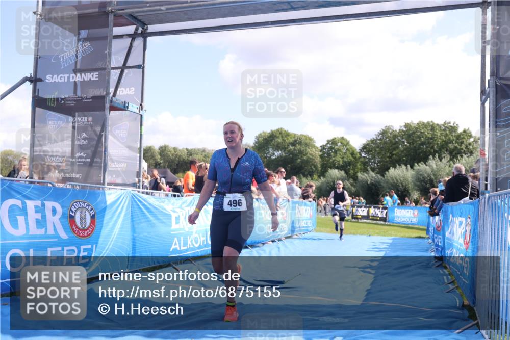 25.08.2024 - Elbe Triathlon Hamburg H.Heesch http://msf.ph/oto/6875155 25.08.2024 11:39:58 Ziel 496, 642, 1609 meine-sportfotos.de