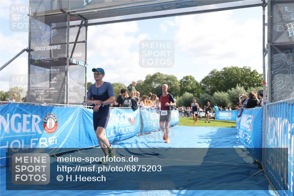 25.08.2024 - Elbe Triathlon Hamburg H.Heesch http://msf.ph/oto/6875203 25.08.2024 11:14:40 Ziel 234, 262, 410, 640, 655 meine-sportfotos.de