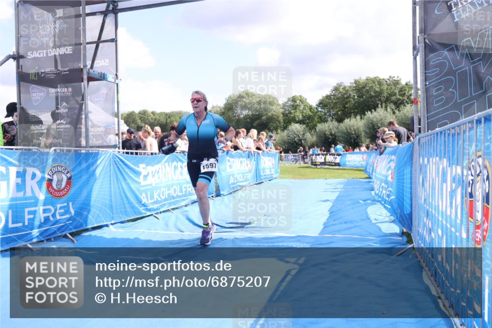 25.08.2024 - Elbe Triathlon Hamburg H.Heesch http://msf.ph/oto/6875207 25.08.2024 12:02:12 Ziel 450, 1597 meine-sportfotos.de