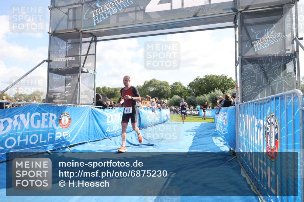 25.08.2024 - Elbe Triathlon Hamburg H.Heesch http://msf.ph/oto/6875230 25.08.2024 11:14:41 Ziel 234, 262, 410, 580, 640, 655 meine-sportfotos.de