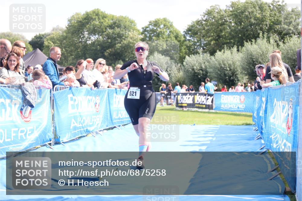 25.08.2024 - Elbe Triathlon Hamburg H.Heesch http://msf.ph/oto/6875258 25.08.2024 12:02:45 Ziel 521, 1436 meine-sportfotos.de