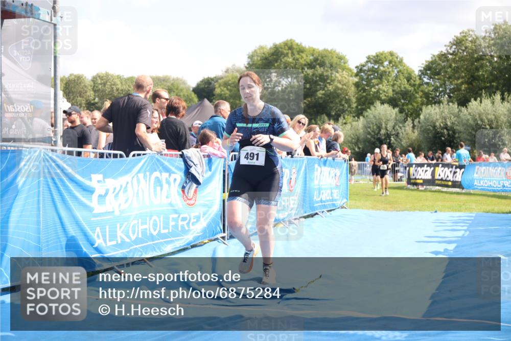 25.08.2024 - Elbe Triathlon Hamburg H.Heesch http://msf.ph/oto/6875284 25.08.2024 12:02:58 Ziel 491, 757 meine-sportfotos.de