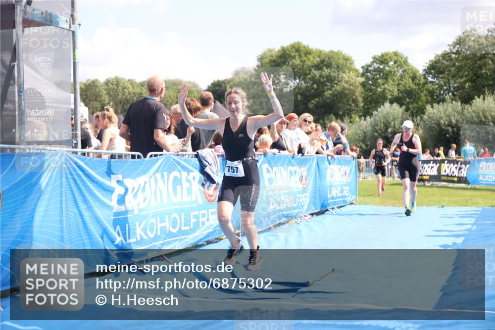 25.08.2024 - Elbe Triathlon Hamburg H.Heesch http://msf.ph/oto/6875302 25.08.2024 12:03:04 Ziel 491, 757, 1548, 1631 meine-sportfotos.de