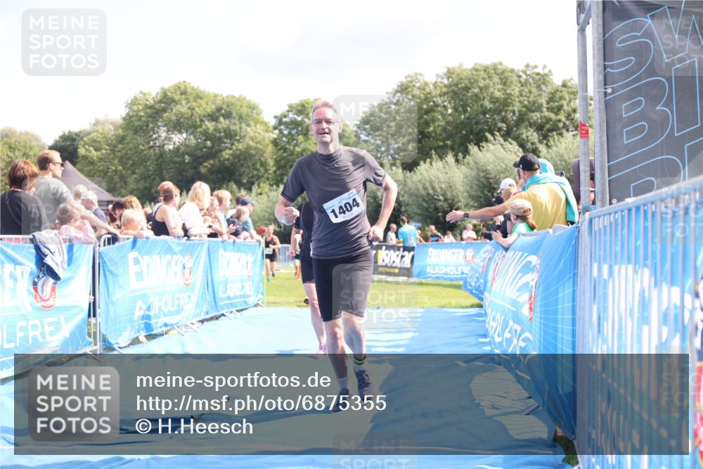 25.08.2024 - Elbe Triathlon Hamburg H.Heesch http://msf.ph/oto/6875355 25.08.2024 12:03:20 Ziel 1404, 1539, 1553, 1574, 1654, 1699 meine-sportfotos.de